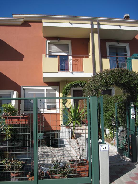 Sweet Sardinia Apartment R2968 Elmas Habitación foto
